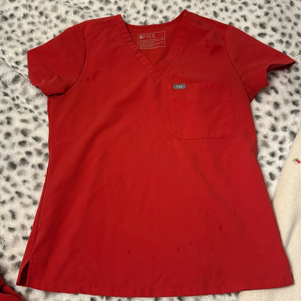 Neon red figs XS